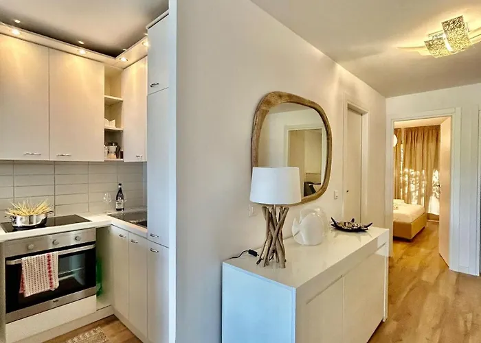 Terrazza Bellavista Con 2 * روكوبرُن كاب مارتي